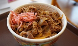 【PR】牛丼まつり!? 吉野家、松屋、すき家…3大牛丼チェーンで最大24％還元！