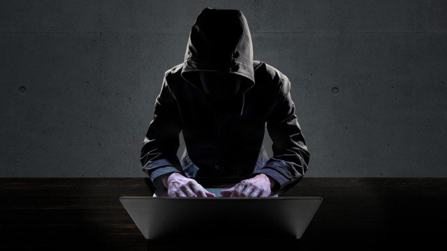 ハッカー、ネット詐欺のイメージ