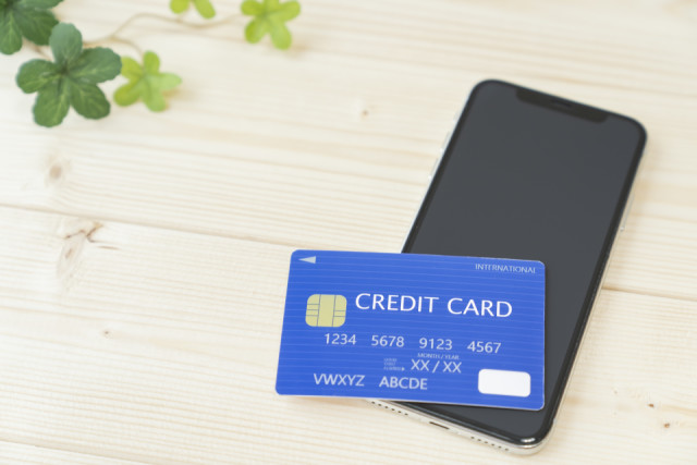ネットショッピング　クレジットカード　スマートフォン